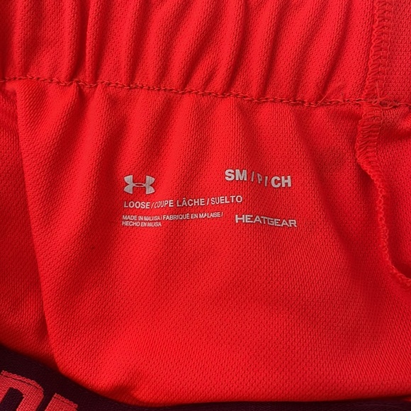 Under Armour Loose Fit Short - Picture 2 of 4
